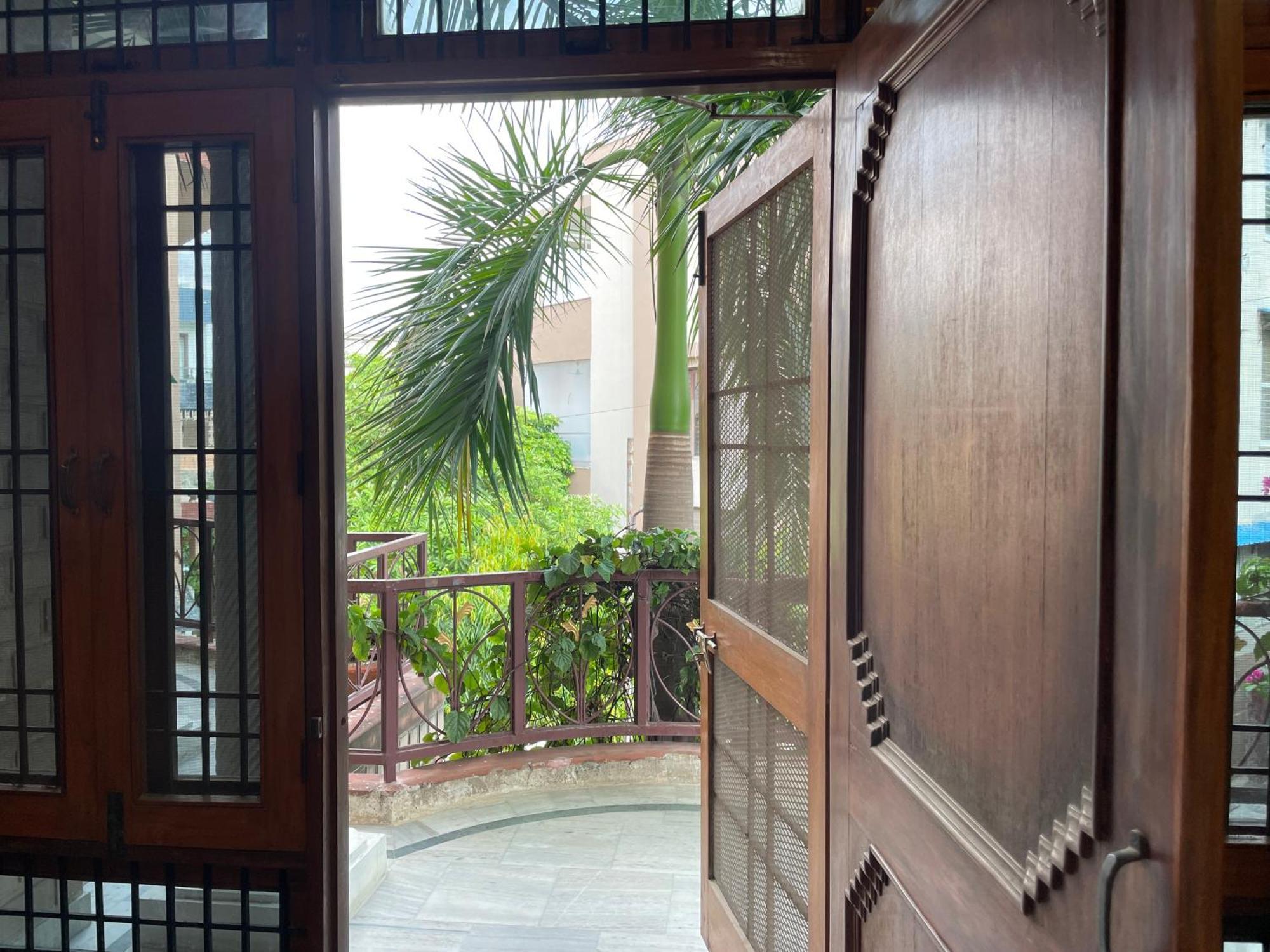 N.Homestay Agra  Bagian luar foto