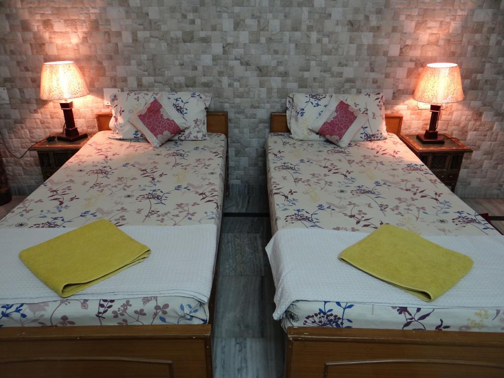 N.Homestay Agra  Ruang foto